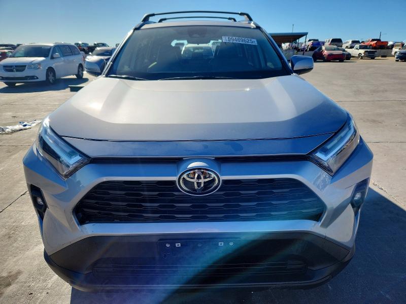Photo 5 from auction – 2022 TOYOTA RAV4 XLE P with VIN 2T3C1RFV5NW228449