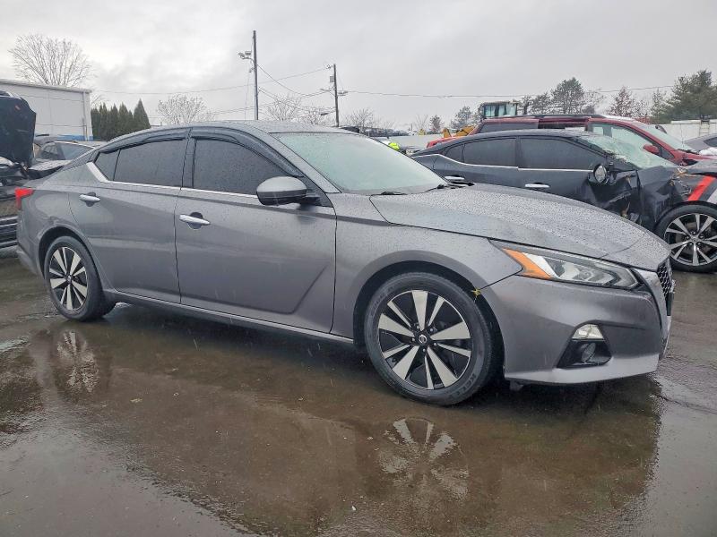 Photo 4 from auction – 2019 NISSAN ALTIMA with VIN 1N4BL4EV6KC243363
