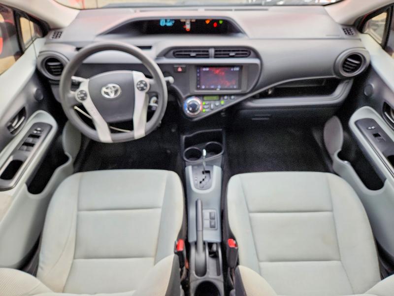 Photo 8 from auction – 2014 TOYOTA PRIUS C with VIN JTDKDTB32E1070302