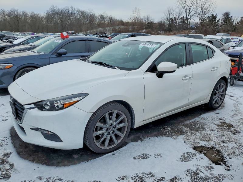 Photo 1 from auction – 2018 MAZDA 3 TOURING with VIN 3MZBN1V32JM210307