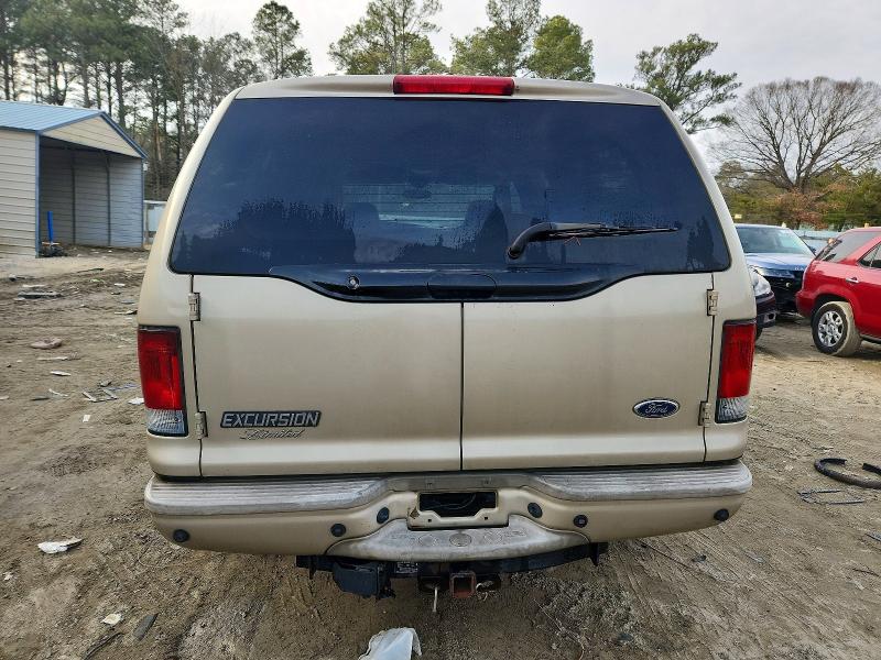 Photo 6 from auction – 2005 FORD EXCURSION with VIN 1FMSU43P15EB92435