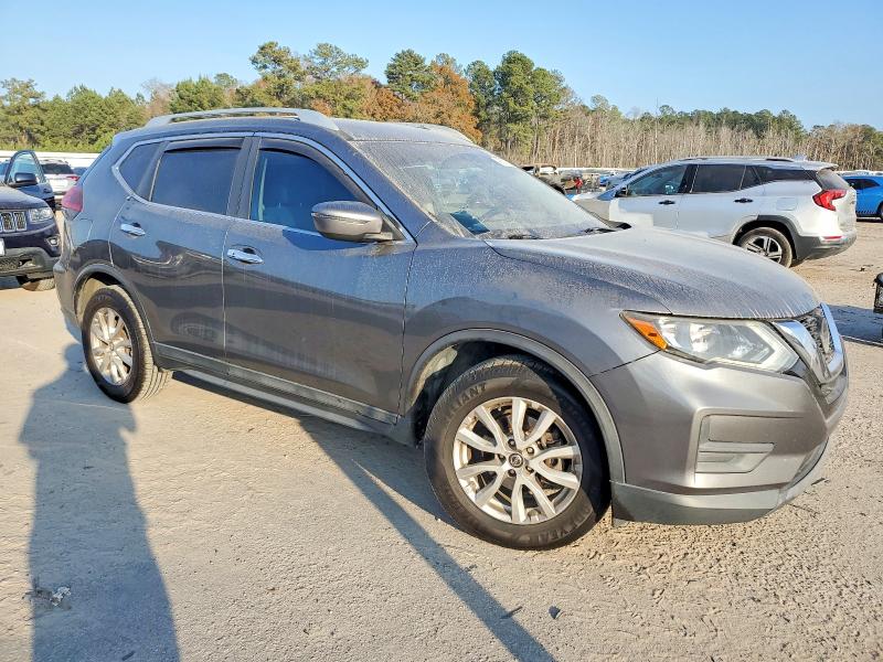 Photo 4 from auction – 2018 NISSAN ROGUE S with VIN 5N1AT2MT9JC801744