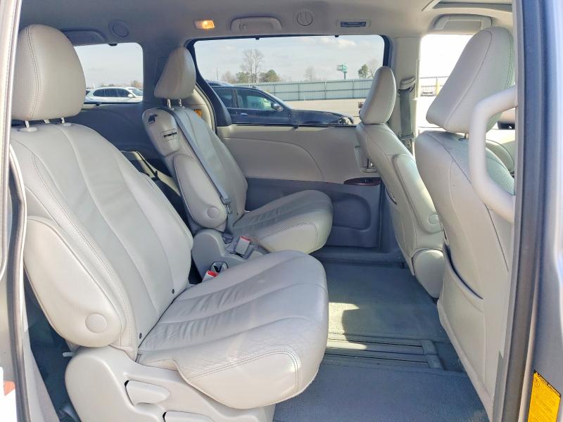 Photo 11 from auction – 2013 TOYOTA SIENNA with VIN 5TDYK3DC1DS300314