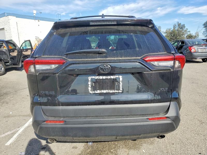 Photo 6 from auction – 2024 TOYOTA RAV4 with VIN 2T3W1RFV3RW364646