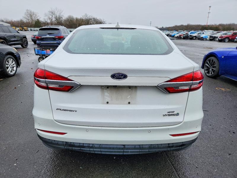Photo 6 from auction – 2019 FORD FUSION with VIN 3FA6P0LUXKR109109