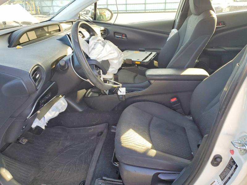 Photo 7 from auction – 2018 TOYOTA PRIUS with VIN JTDKBRFU7J3081600