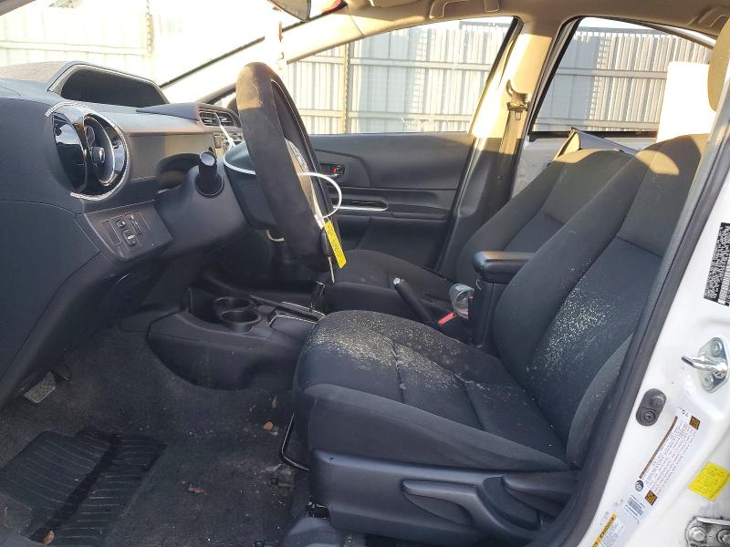 Photo 7 from auction – 2015 TOYOTA PRIUS C with VIN JTDKDTB31F1581615