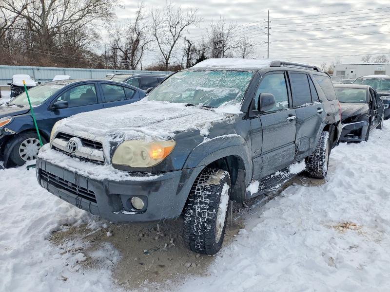 TOYOTA 4RUNNER SR 2008 with VIN JTEZU14R38K007529 - Photo from auction