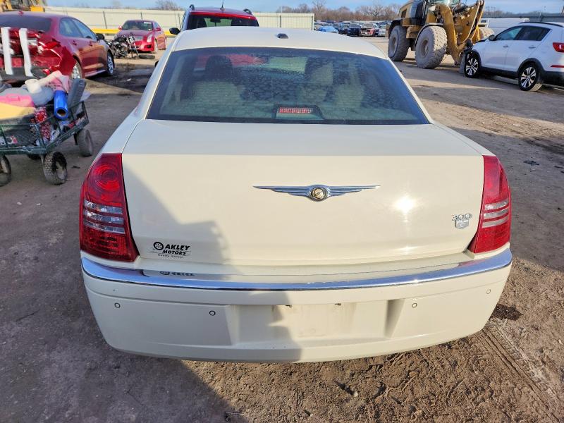 Photo 6 from auction – 2006 CHRYSLER 300C with VIN 2C3LA63H86H365422