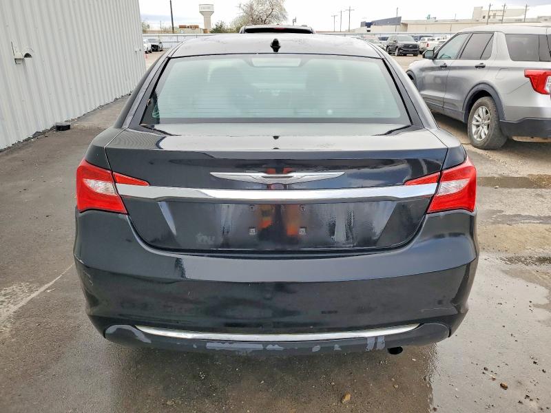 Photo 6 from auction – 2013 CHRYSLER 200 with VIN 1C3CCBBB8DN595871