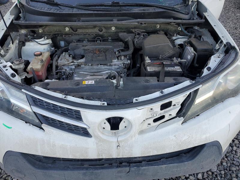 Photo 11 from auction – 2014 TOYOTA RAV4 LE with VIN JTMZFREV2EJ011923