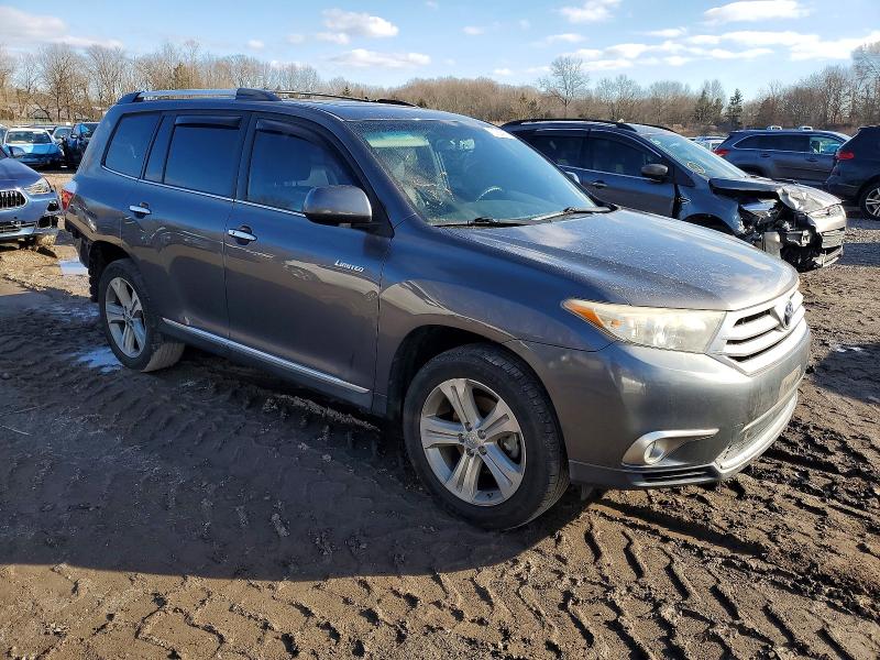 Photo 4 from auction – 2012 TOYOTA HIGHLANDER with VIN 5TDDK3EH8CS122599