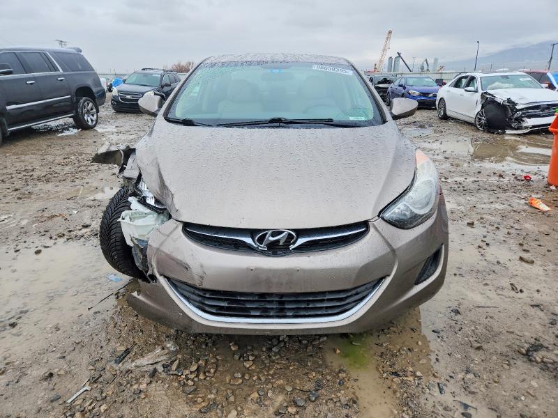 Photo 5 from auction – 2013 HYUNDAI ELANTRA GL with VIN 5NPDH4AE1DH371012