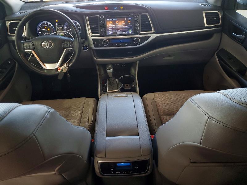 Photo 8 from auction – 2019 TOYOTA HIGHLANDER with VIN 5TDDZRFH3KS730137