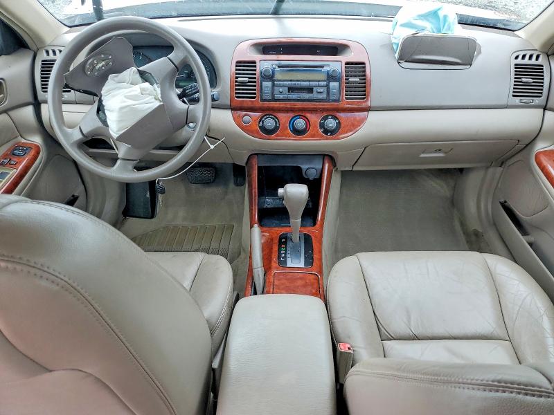 Photo 8 from auction – 2002 TOYOTA CAMRY with VIN 4T1BE32K82U060254