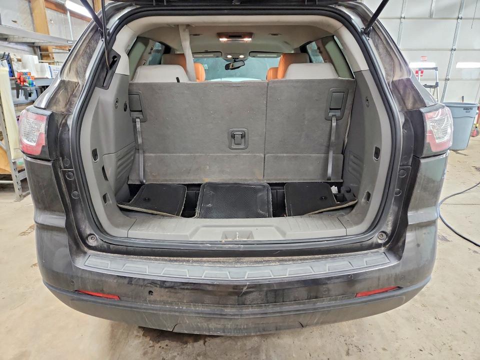 Photo 6 from auction – 2015 CHEVROLET TRAVERSE L with VIN 1GNKRHKD0FJ203400