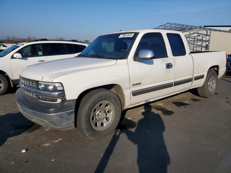 CHEVROLET SILVERADO 2000 with VIN 2GCEC19V0Y1388512 - Photo from auction