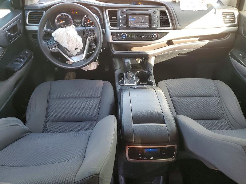 Photo 8 from auction – 2016 TOYOTA HIGHLANDER with VIN 5TDZKRFH5GS121424