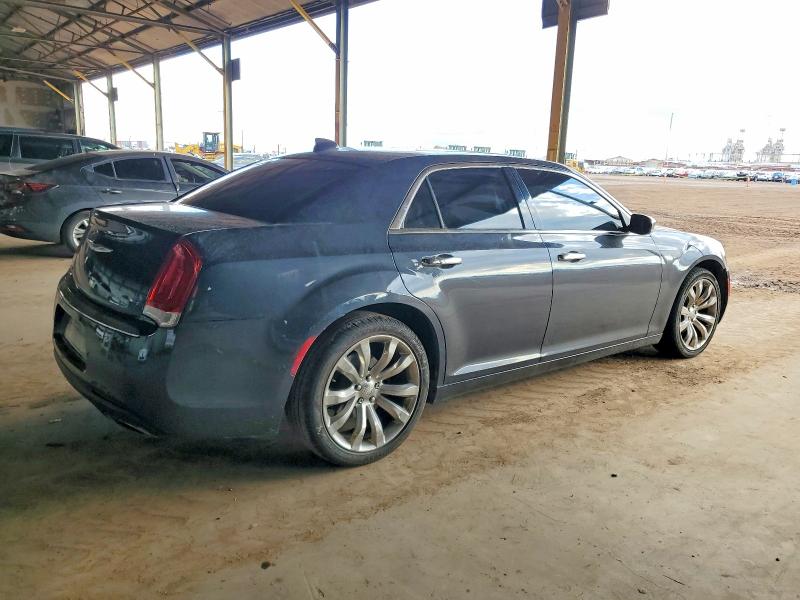 Photo 3 from auction – 2018 CHRYSLER 300 with VIN 2C3CCAEG4JH239956