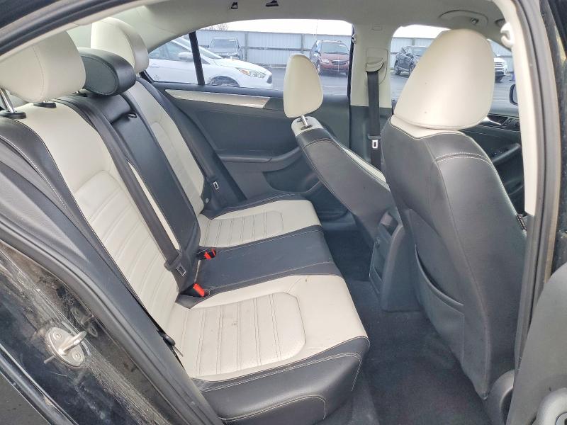 Photo 10 from auction – 2017 VOLKSWAGEN JETTA with VIN 3VW2B7AJ9HM228006