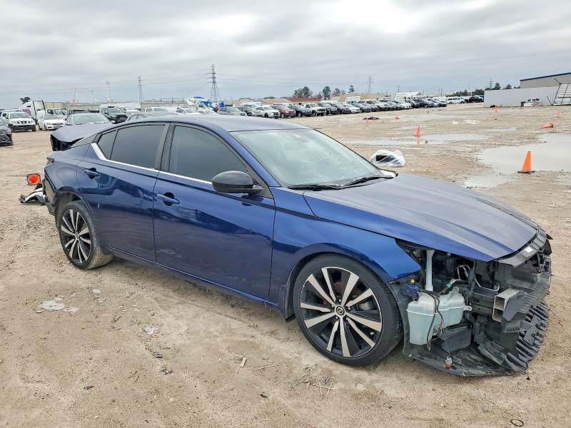 Photo 4 from auction – 2022 NISSAN ALTIMA SR with VIN 1N4BL4CV6NN395929