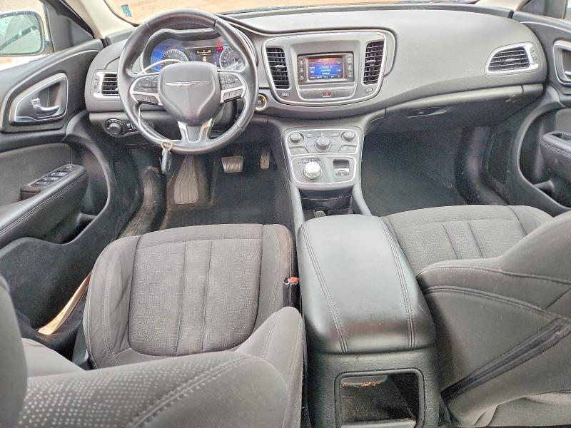 Photo 8 from auction – 2015 CHRYSLER 200 LIMITE with VIN 1C3CCCAB7FN532903