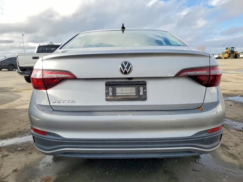 Photo 6 from auction – 2024 VOLKSWAGEN JETTA S with VIN 3VW5M7BU1RM077065