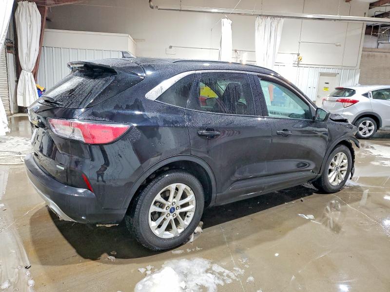 Photo 3 from auction – 2020 FORD ESCAPE with VIN 1FMCU0G69LUA97493