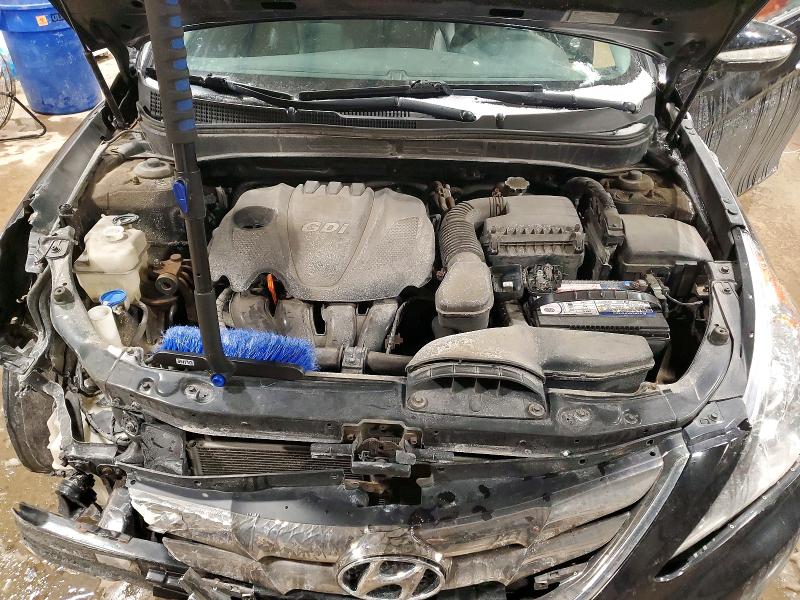 Photo 11 from auction – 2011 HYUNDAI SONATA with VIN 5NPEC4AC6BH151878