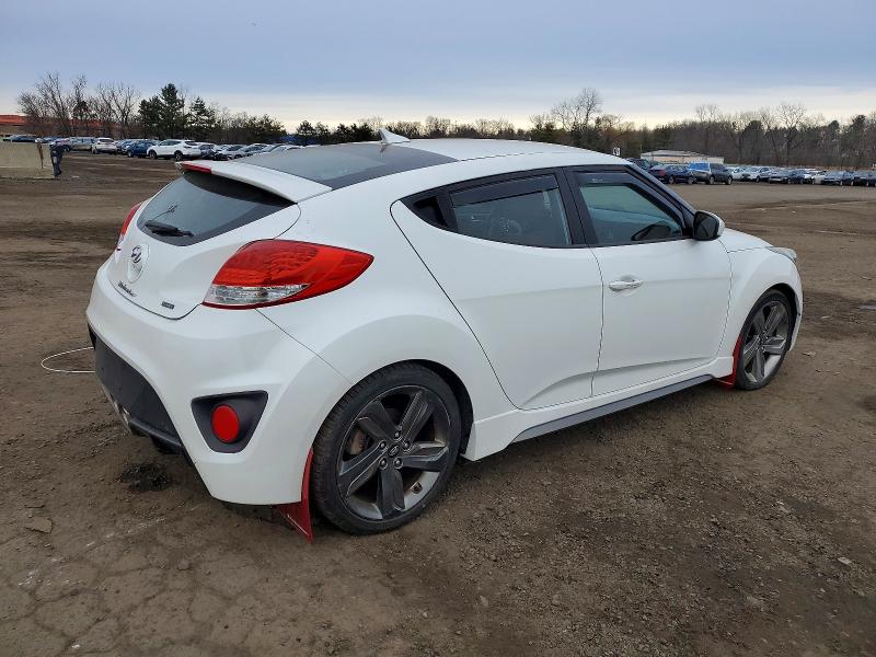Photo 3 from auction – 2015 HYUNDAI VELOSTER T with VIN KMHTC6AE3FU226760