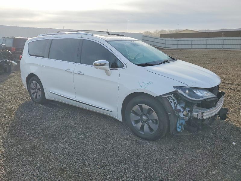 Photo 4 from auction – 2017 CHRYSLER PACIFICA with VIN 2C4RC1N74HR679704