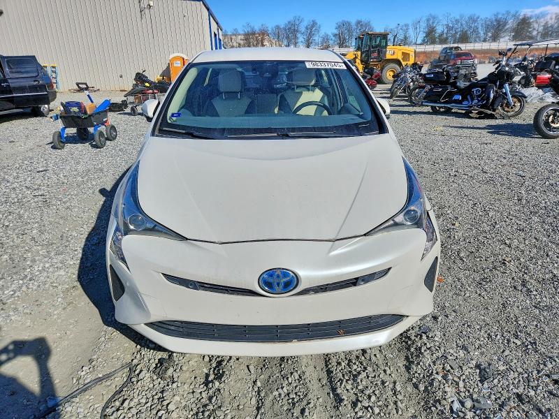 Photo 5 from auction – 2018 TOYOTA PRIUS with VIN JTDKARFU9J3065871