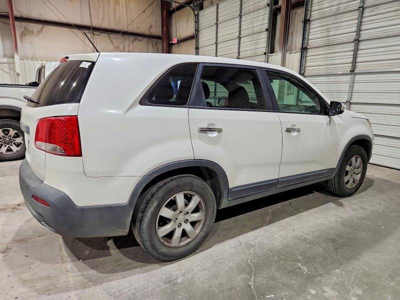 Photo 3 from auction – 2011 KIA SORENTO BA with VIN 5XYKT3A13BG125371