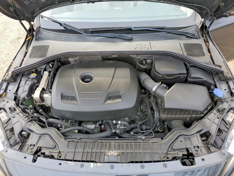 Photo 11 from auction – 2016 VOLVO S60 with VIN YV126MFKXG2411695