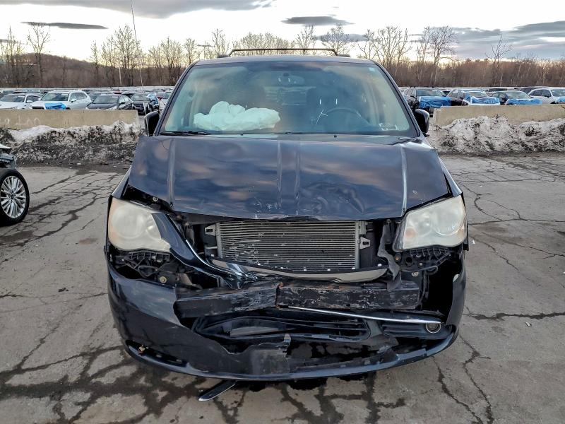 Photo 5 from auction – 2012 CHRYSLER TOWN & COU with VIN 2C4RC1BG3CR252639