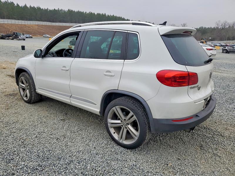 Photo 2 from auction – 2014 VOLKSWAGEN TIGUAN with VIN WVGAV3AX4EW100735