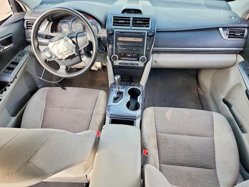 Photo 8 from auction – 2012 TOYOTA CAMRY HYBR with VIN 4T1BD1FK1CU042617