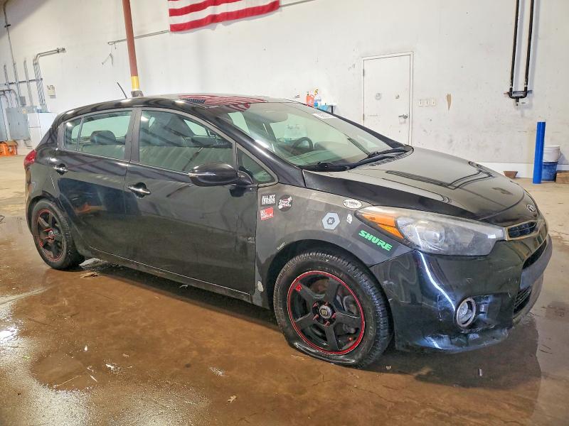 Photo 4 from auction – 2016 KIA FORTE with VIN KNAFZ5A36G5560122