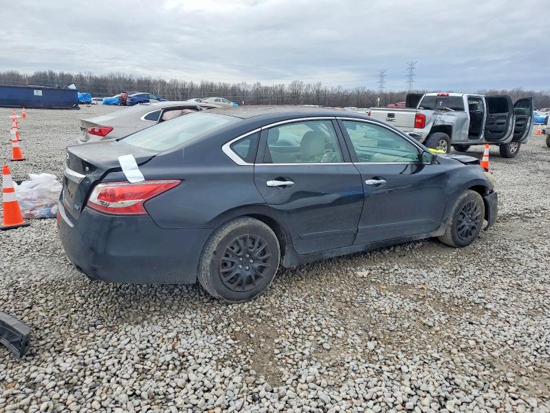 Photo 3 from auction – 2013 NISSAN ALTIMA 2.5 with VIN 1N4AL3AP1DC112373