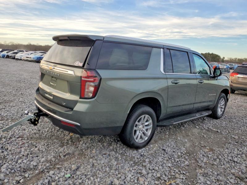Photo 3 from auction – 2023 CHEVROLET SUBURBAN C with VIN 1GNSCCKDXPR195555