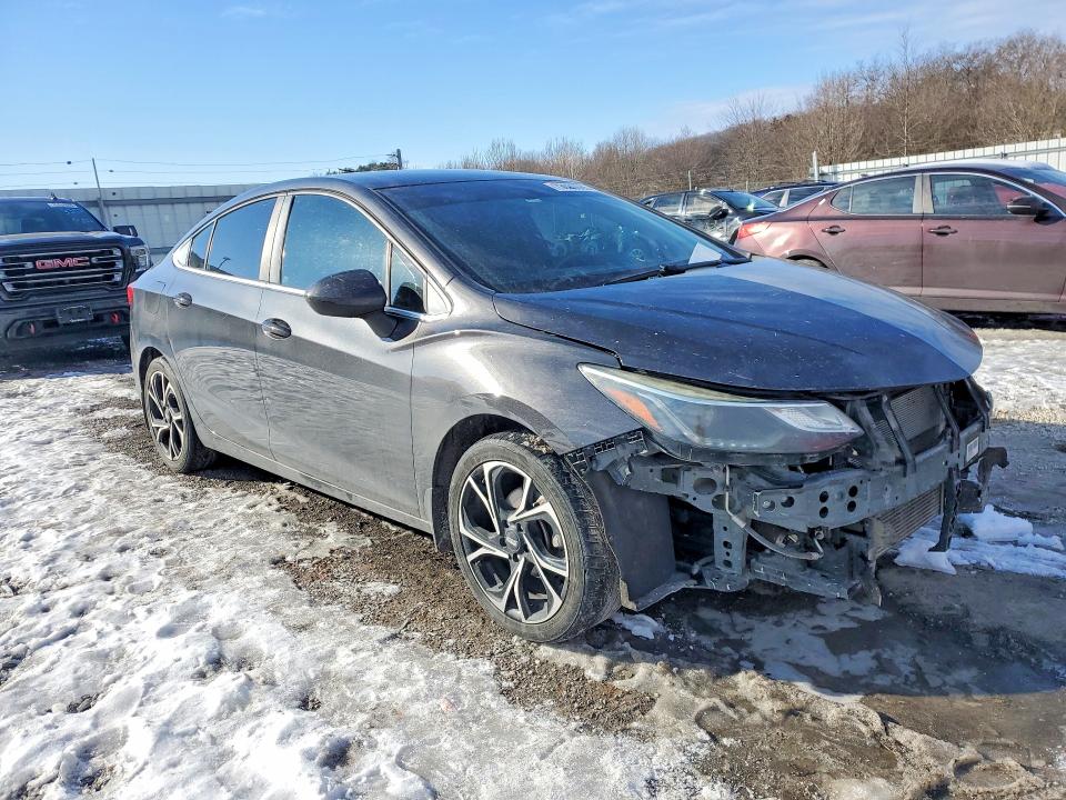 Photo 4 from auction – 2017 CHEVROLET CRUZE LT with VIN 1G1BE5SM7H7186980