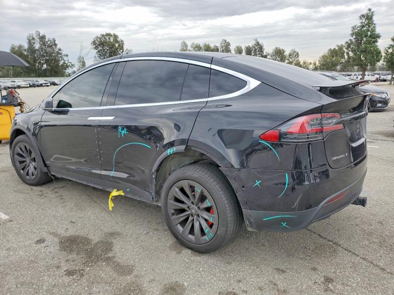 Photo 2 from auction – 2018 TESLA MODEL X with VIN 5YJXCBE43JF094827