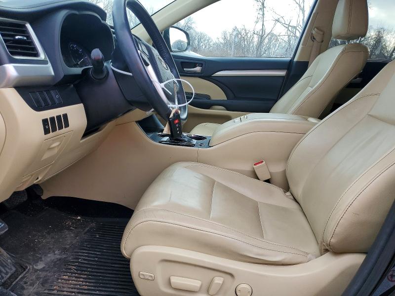 Photo 7 from auction – 2016 TOYOTA HIGHLANDER with VIN 5TDJKRFH2GS322534
