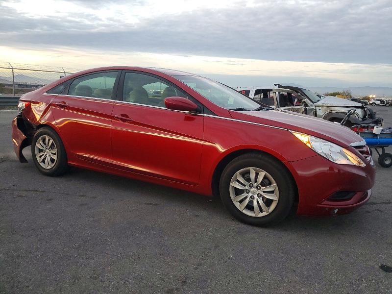 Photo 4 from auction – 2012 HYUNDAI SONATA with VIN 5NPEB4AC9CH400615