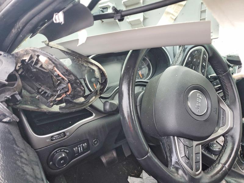 Photo 9 from auction – 2019 JEEP CHEROKEE L with VIN 1C4PJMDX6KD272588
