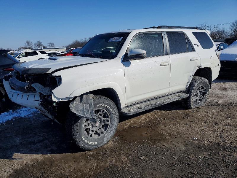 TOYOTA 4RUNNER 2019 with VIN JTEBU5JR4K5615921 - Photo from auction