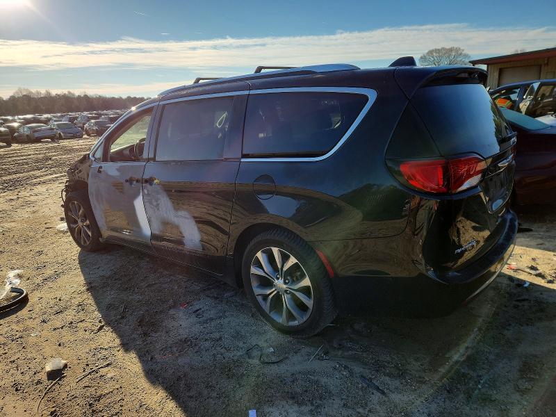 Photo 2 from auction – 2018 CHRYSLER PACIFICA with VIN 2C4RC1GG6JR186738