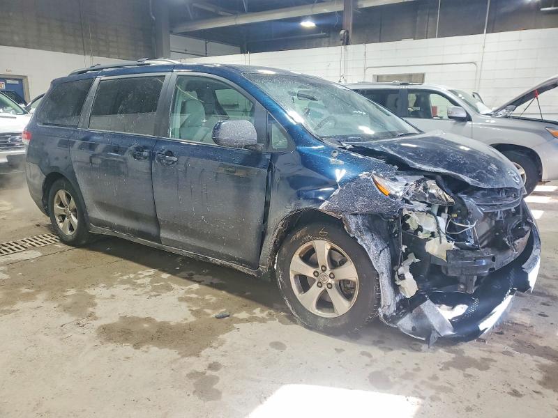 Photo 4 from auction – 2012 TOYOTA SIENNA LE with VIN 5TDKK3DC3CS248107