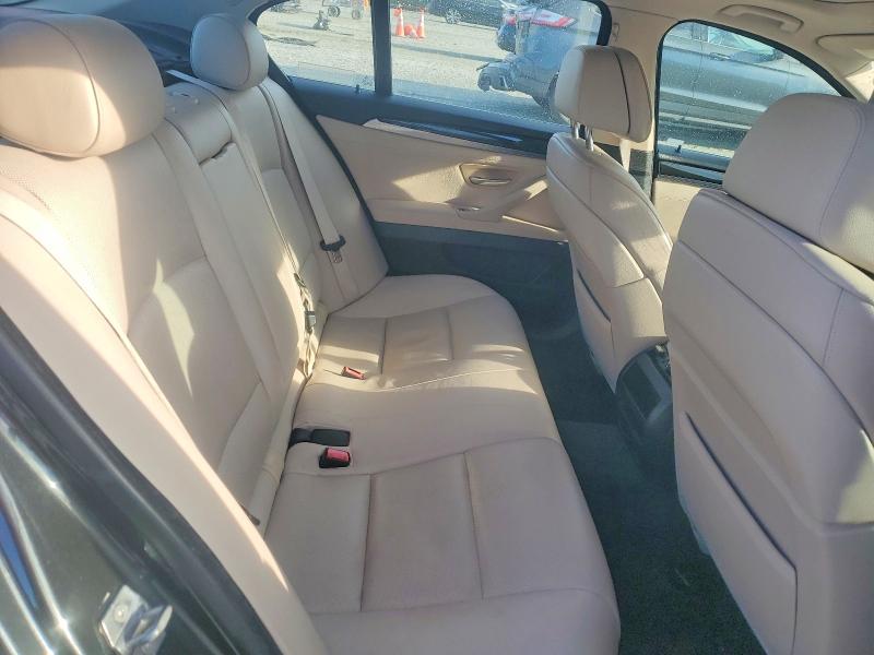 Photo 10 from auction – 2013 BMW 528 with VIN WBAXG5C54DDY32371