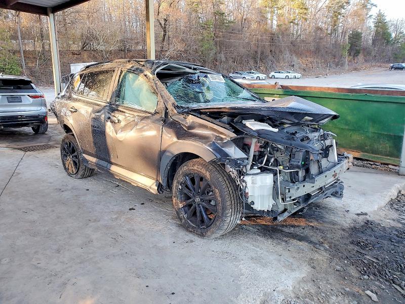 Photo 4 from auction – 2018 TOYOTA RAV4 ADVEN with VIN 2T3RFREV9JW803627